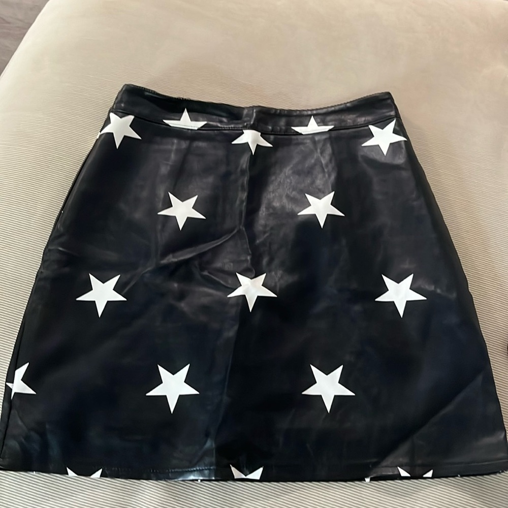 Star leather skirt